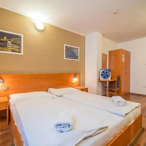 https://central-green.inbudapesthotels.com